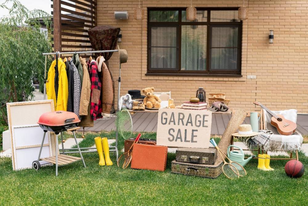 How to Have a Successful Yard Sale Gulf Winds Blog Save. Spend. Live.